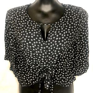 Black/white top